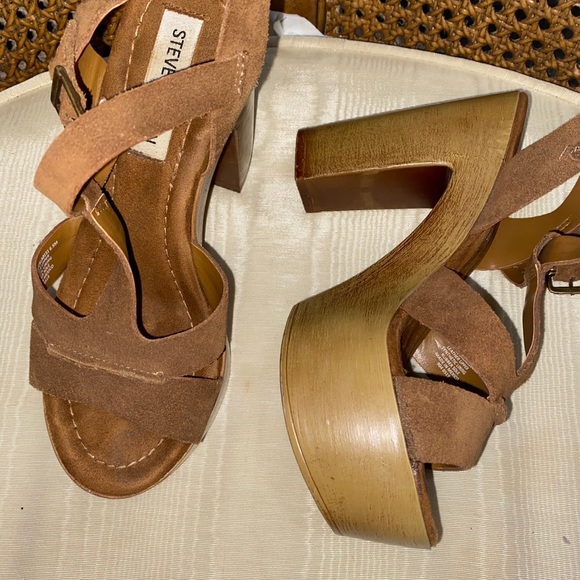 Steve Madden platform heel - Picture 2 of 2